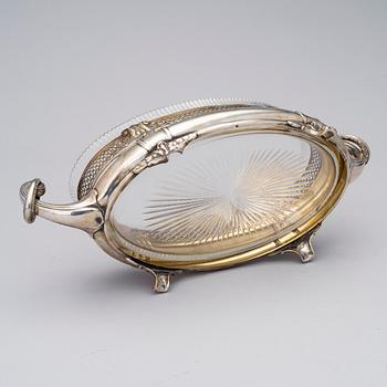 A SILVER AND GLASS JARDINIERE, French control marks, early 20th century, weight 560 g.