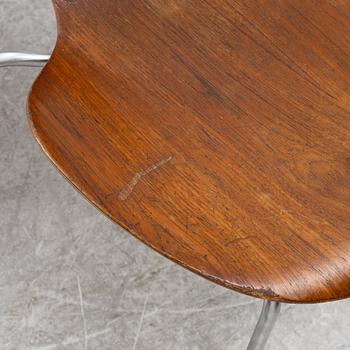 Arne Jacobsen, Chairs, 5, “Grand Prix”, Fritz Hansen,