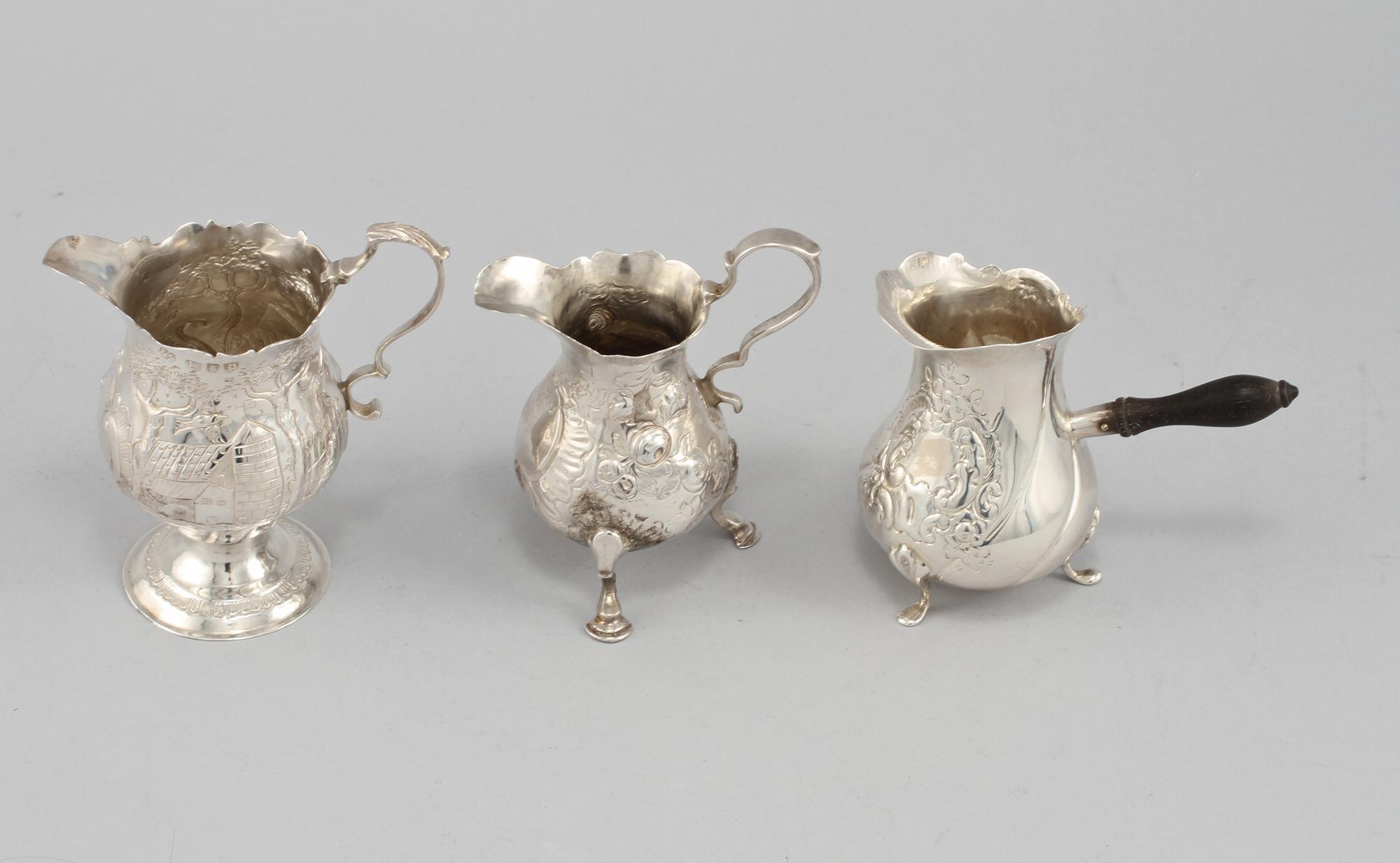 GRÄDDKANNOR, 3 st, silver, delvis England, 1700-1900-tal. Vikt 235 g.