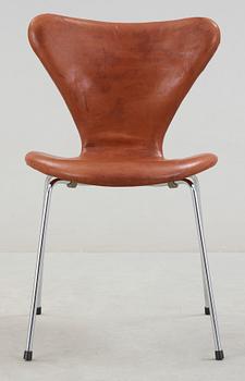 STOL, "Sjuan", Arne Jacobsen, Fritz Hansen, formgiven 1955.