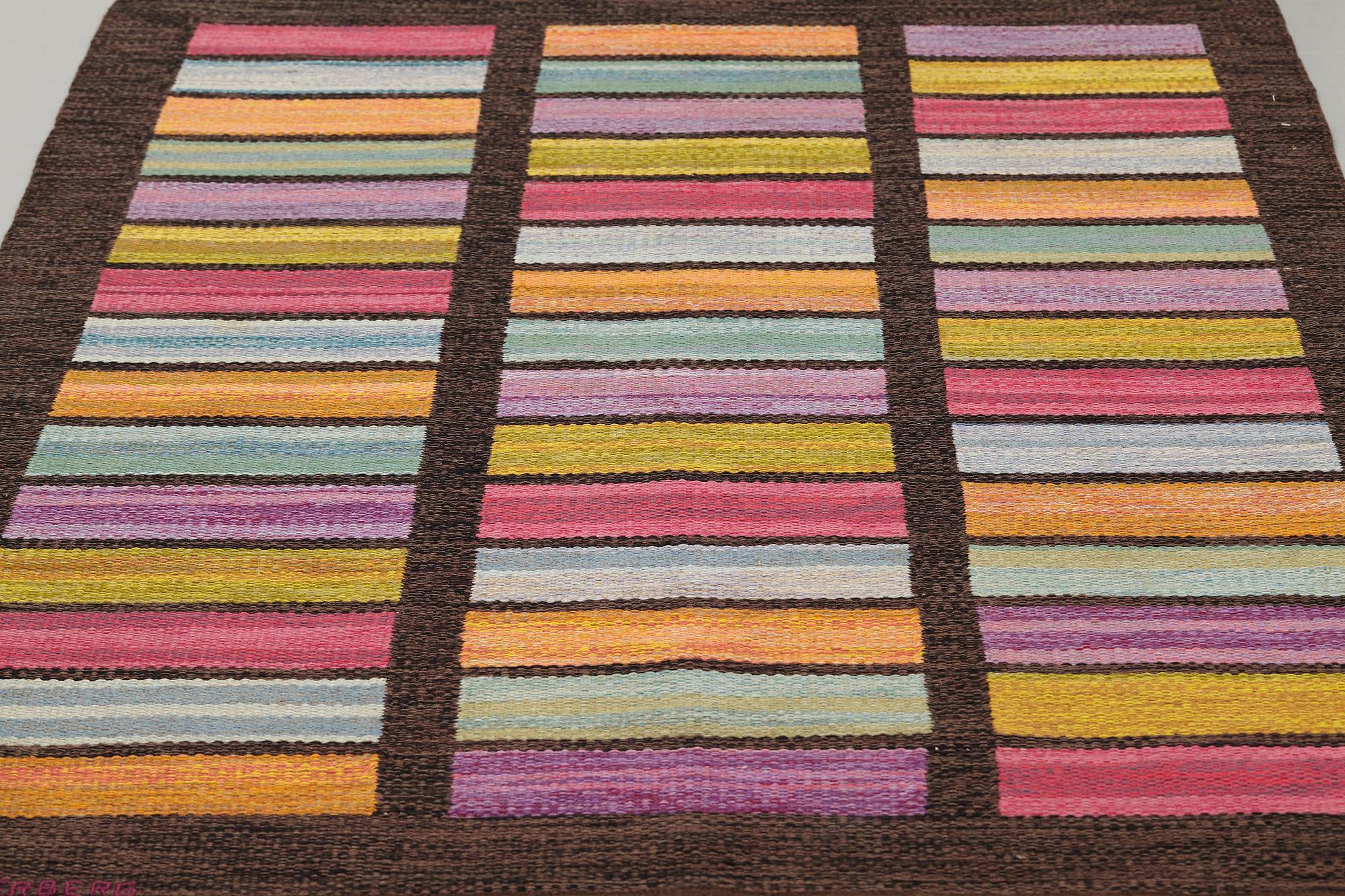Matta, rölakan, ca 200,5-202 x 133,5-136 cm, signerad Agda Österberg och MB.