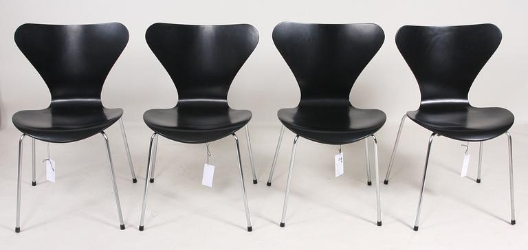 STOLAR, 4 st. Arne Jacobsen för Fritz Hansen, Danmark. "Sjuan-modellen".