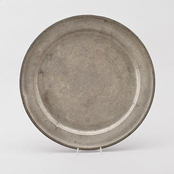 FAT, tenn, otydliga svenska stämplar Arboga 1761.