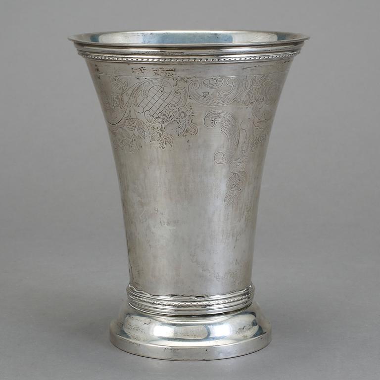 BÄGARE, silver, W.H.H, Stockholm, 1938. Vikt ca 447 gram.