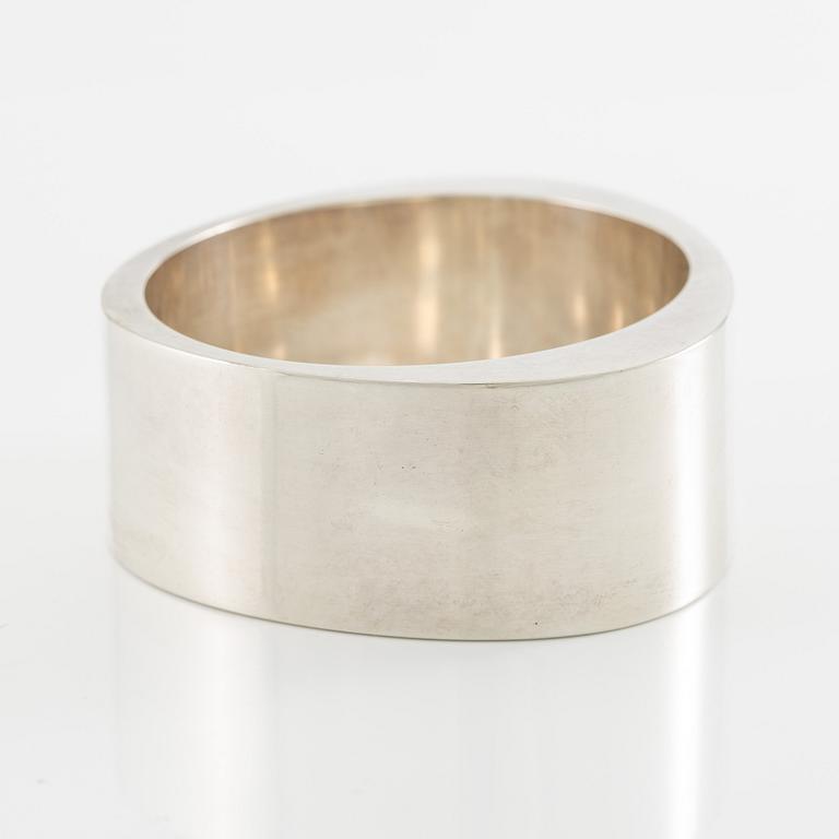 Lina Christensen, armring, "Extra", sterlingsilver, Georg Jensen.