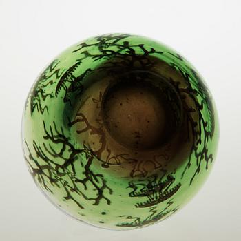 An Edward Hald 'fiskgraal' glass vase, Orrefors 1939.
