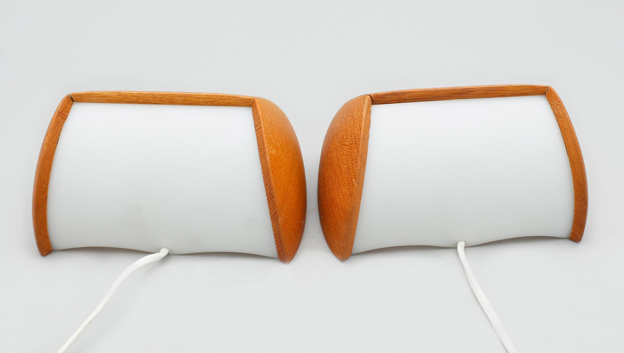 SÄNGLAMPOR, ett par, Uno och Östen Christiansson för Luxus, 1960-tal.