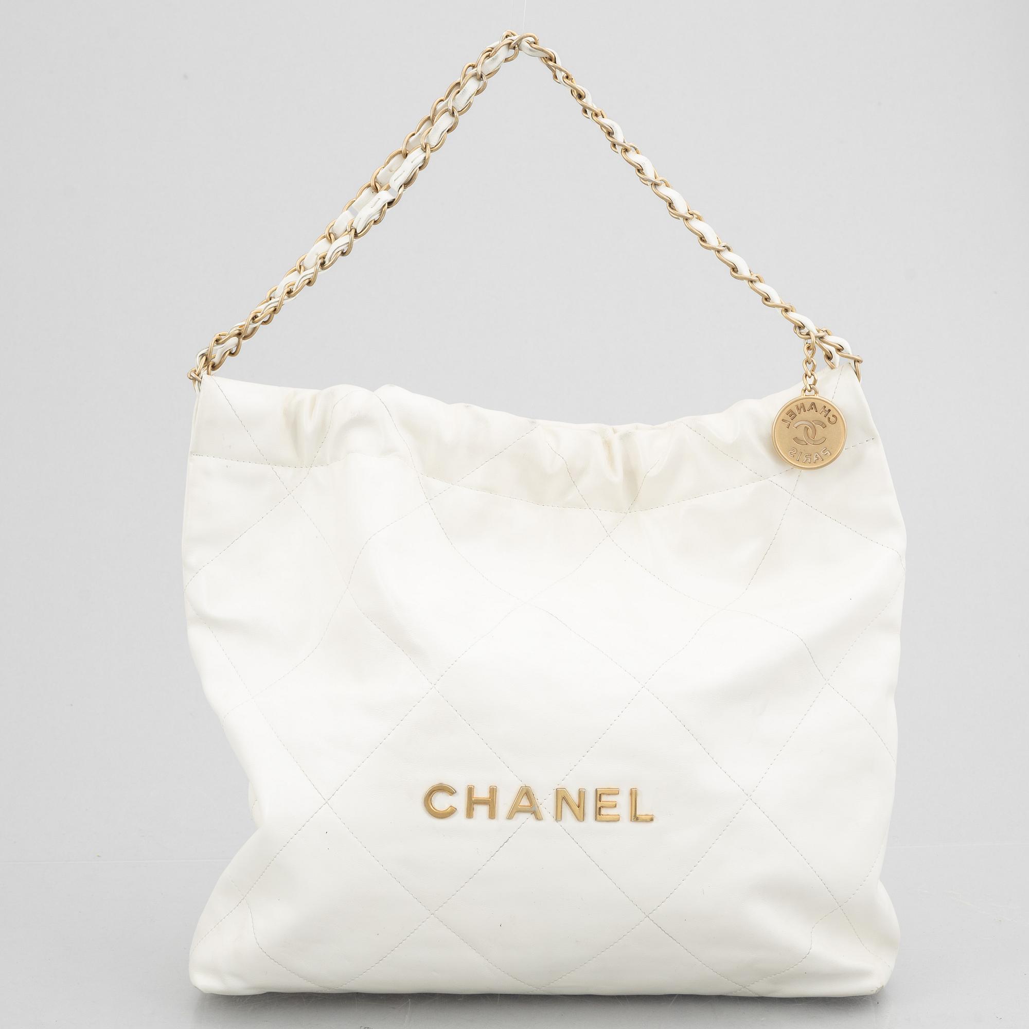 Chanel, väska, "22 Bag", efter 2022.