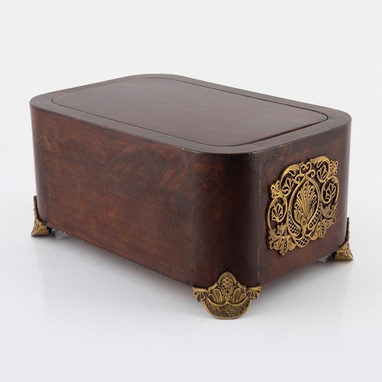 Music box, late 19th century.