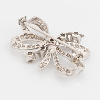 Old cut diamond bow brooch.