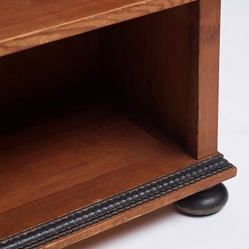 Bruno Mathsson, a pine shelf, Firma Karl Mathsson, Värnamo Sweden. Designed by Bruno Mathsson in 1929 and executed in 1932.