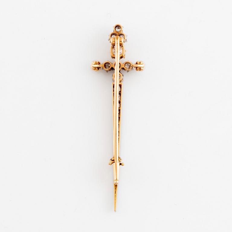 An 18K gold sword brooch set with old-cut diamonds and pearls.