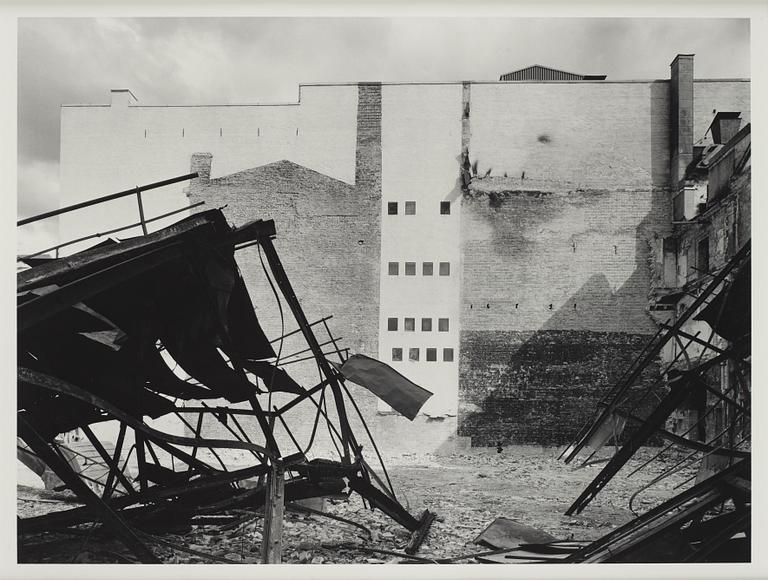 Bruno Ehrs, fotografi signerad a tergo.