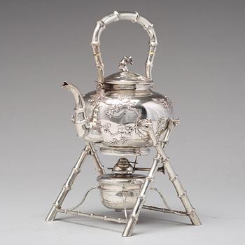 KANNA med LOCK på RECHAUD, silver. Luen Wo, Shanghai, omkring 1880-1925.