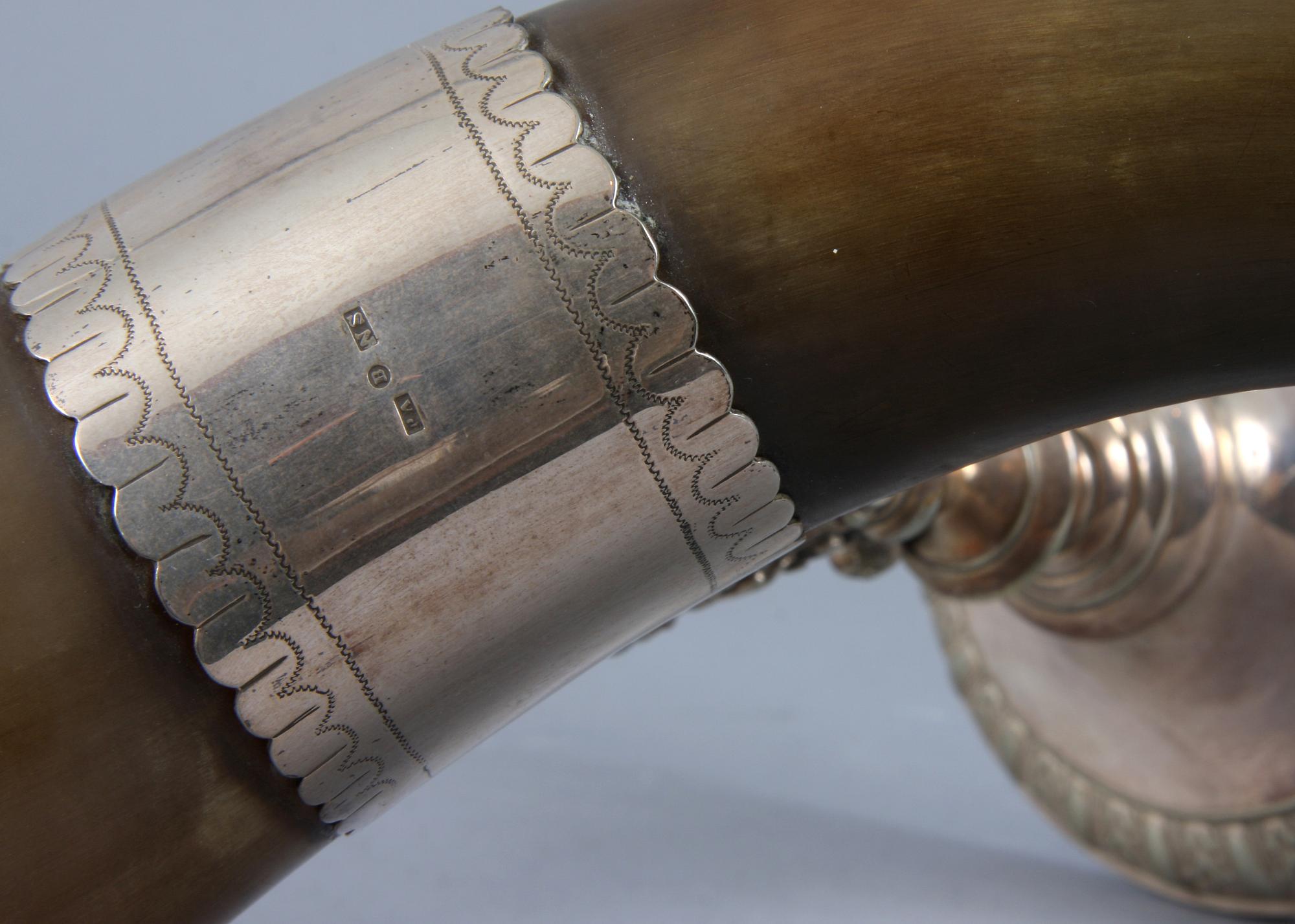 DRYCKESHORN, nysilver, 1900-talets första kvartal.