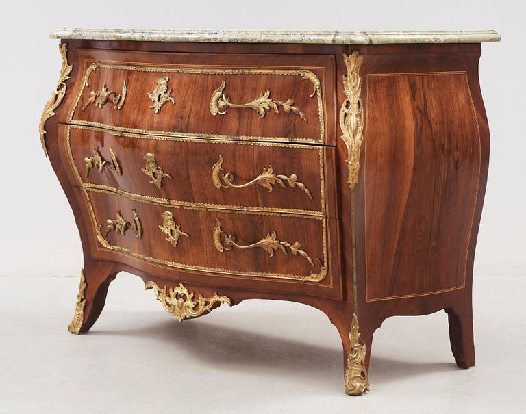 A Swedish Rococo 18th century commode by Lars Nordin, master 1743, not signed.