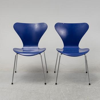 Arne Jacobsen, stolar, åtta stycken, modell "Sjuan" Fritz Hansen, Danmark, 1989.