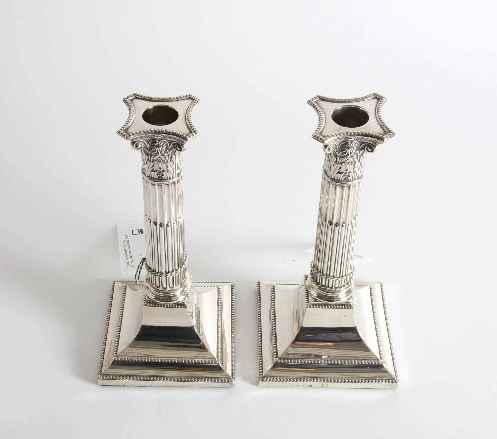 LJUSSTAKAR, ett par, silver, England Sheffield 1918.