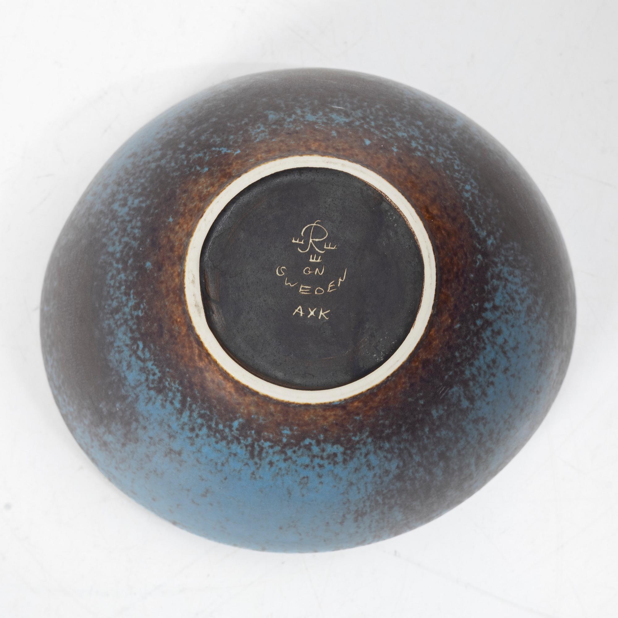 Gunnar Nylund, a stoneware bowl, Rörstrand, model AXK.