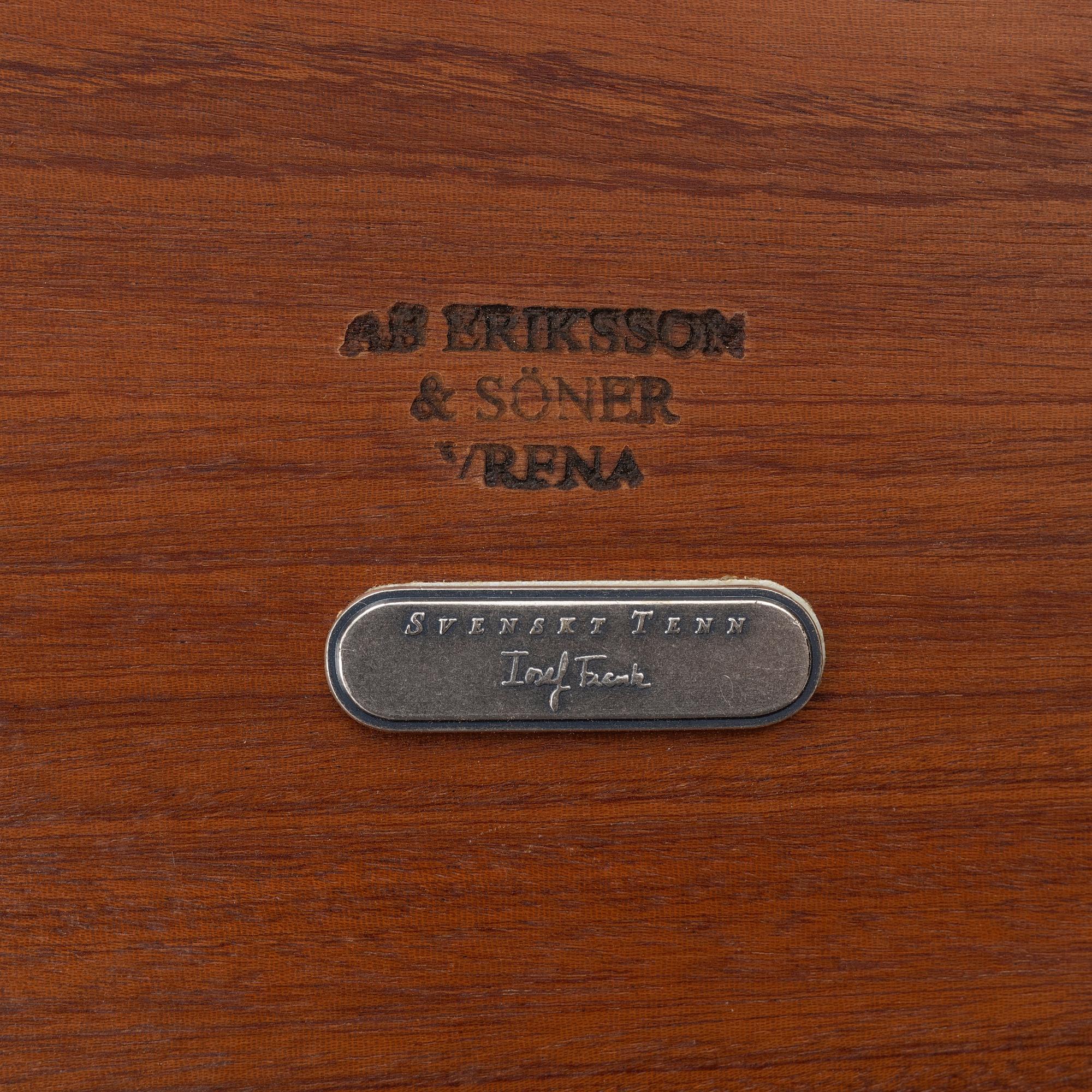 Josef Frank, soffbord, modell B1058, Firma Svenskt Tenn, efter 1985.