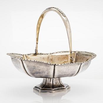 Brödkorg, silver, oidentifierad mästare, Moskva 1838.