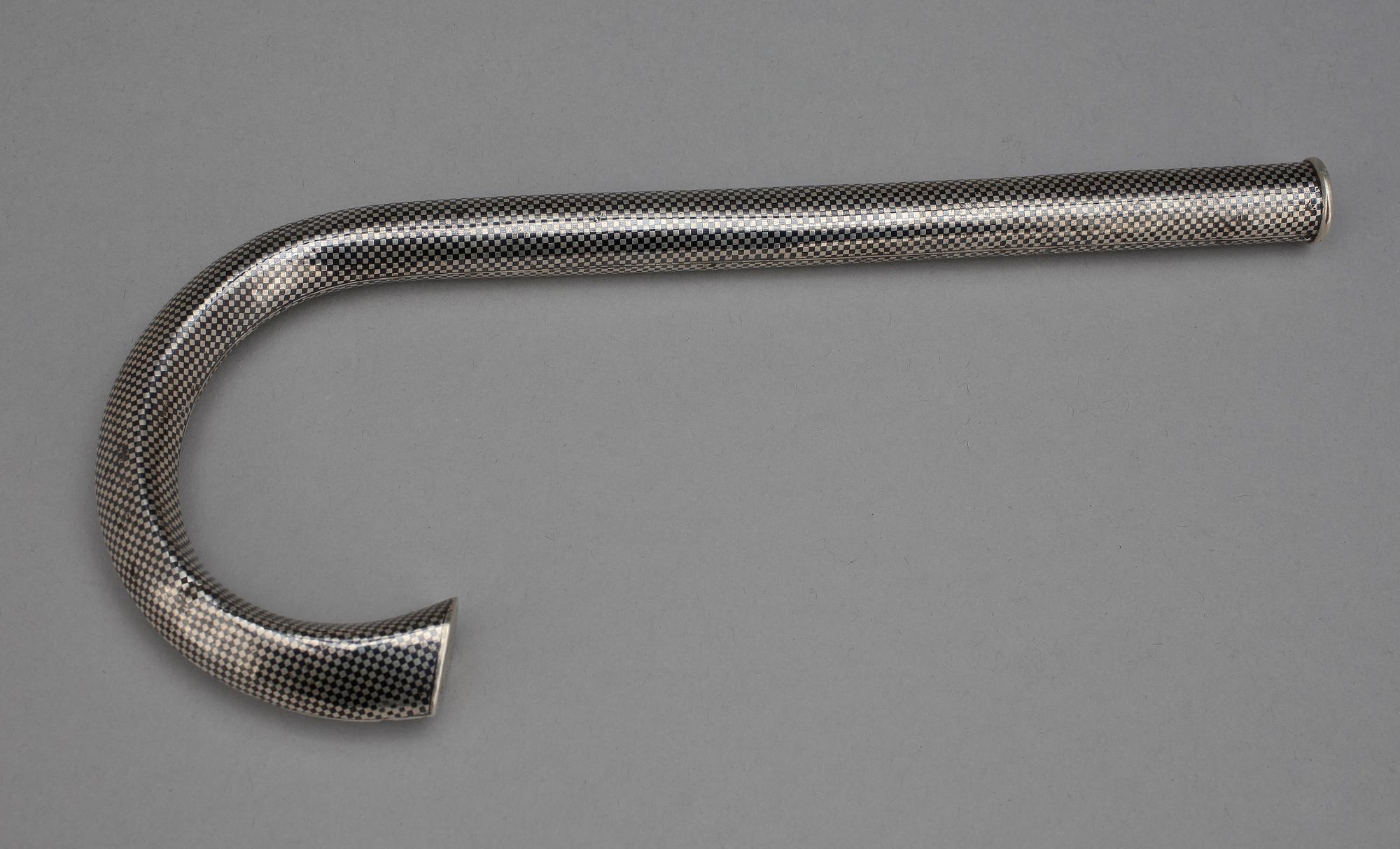 KÄPPKRYCKA, silver. Sekelskiftet 1800/1900. Tot vikt ca 48g.