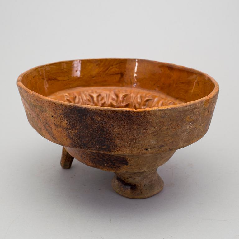 ALADÅBFORM samt FIGURIN, keramik, möjligen Höganäs, 1800-tal.