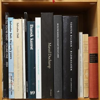 Björn Springfeldt's art library.