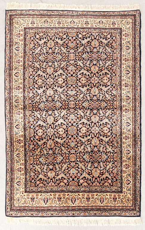 Matta orientalisk old ca 214x143 cm.