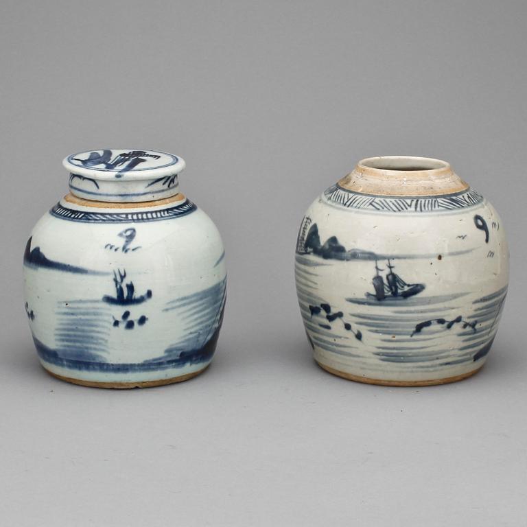 BOJANER, 2 st, porslin, Kina, 1800-tal.
