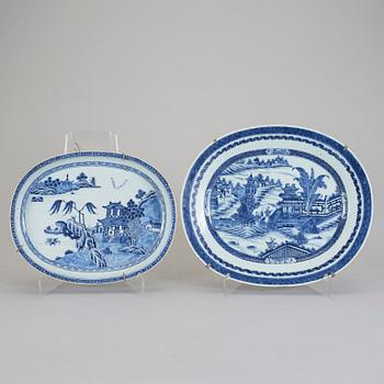 STEKFAT, 2 st, porslin Kina, Qianlong och Jiaqing 1700-/1800-tal.