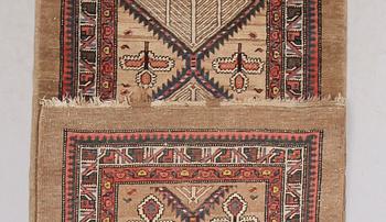 GALLERIMATTA, orientalisk. Ca 325 x 90 cm.