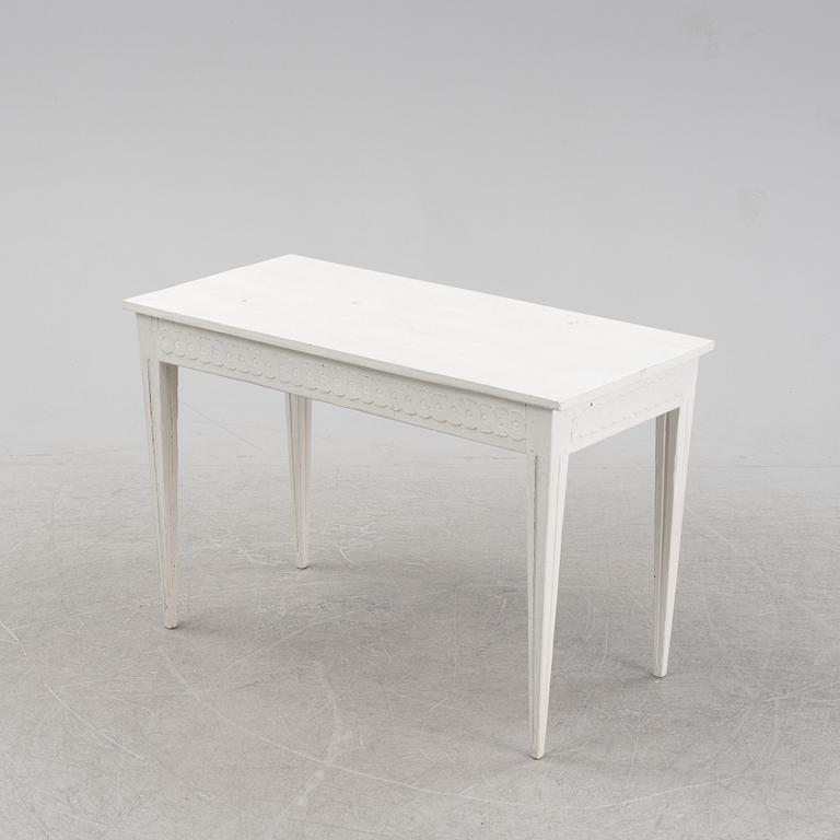 Bord, Gustavianskt provinsarbete, 1700-talets slut.