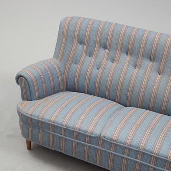 CARL MALMSTEN, soffa "Hemmakväll", AB O.H Sjögren. 1900-talets andra hälft.
