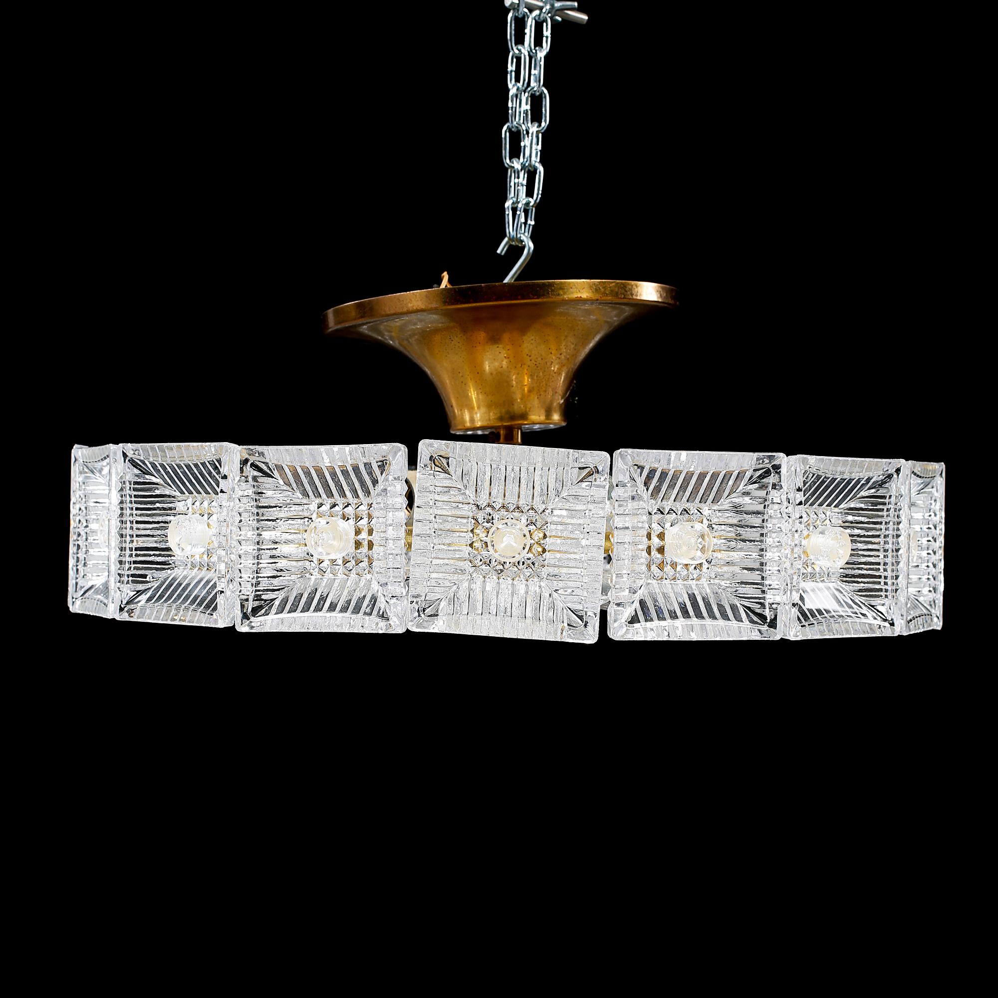 TAKLAMPA, Carl Fagerlund, Orrefors, omkring 1900-talets mitt. Höjd 15 cm.
