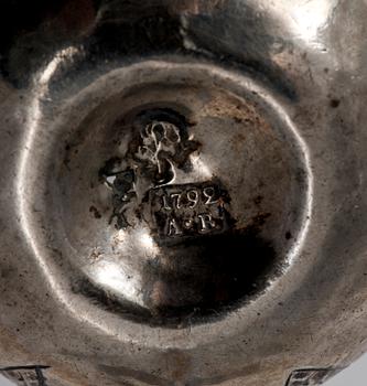 TUMLARE, 3 st, silver, Ryssland 1700-tal. Bla Moskva 1792. Totalvikt ca 90 gram.
