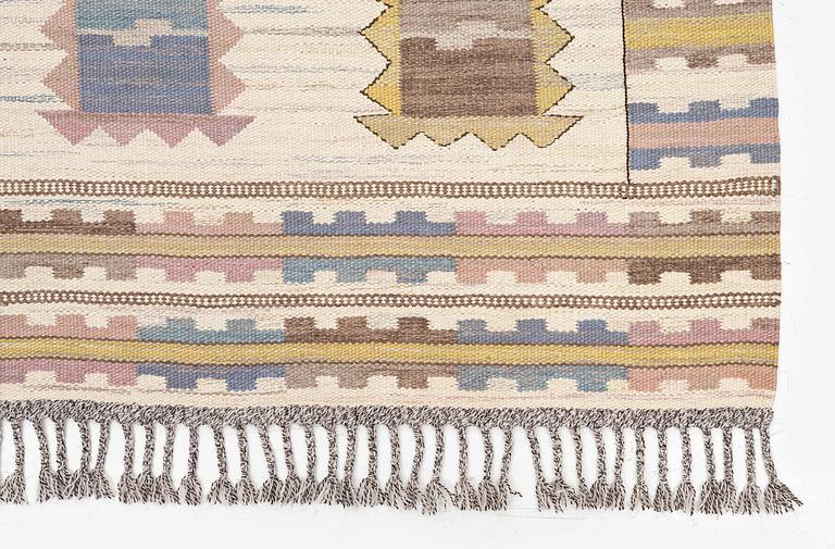 Märta Måås-Fjetterström, a carpet 'Ljusa plador', flat weave, c. 262 x 162 cm, signed AB MMF.