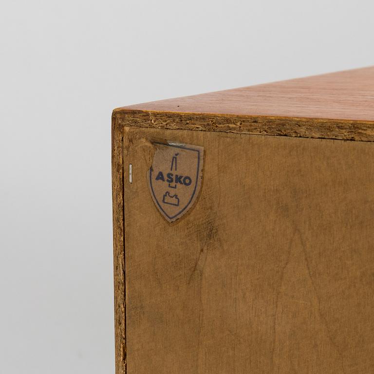 Olli Borg, a mid-20th century '4004' sideboard for Asko.