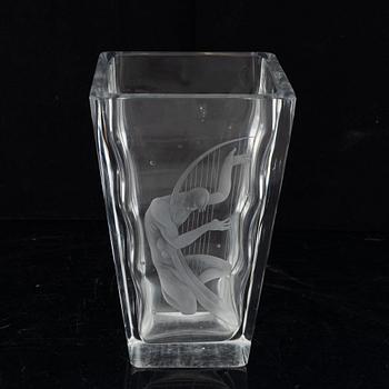 Vicke Lindstrand, a glass vase, Orrefors.