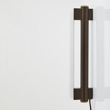 Krøyer-Sætter-Lassen, a 'Eiffel Wall Single 500' wall lamp, Frama.