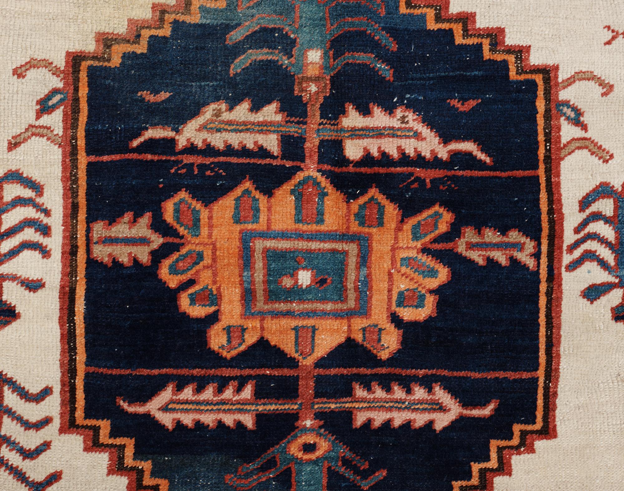 ANTIK BACHSHAISH. 457 x 356,5 cm.
