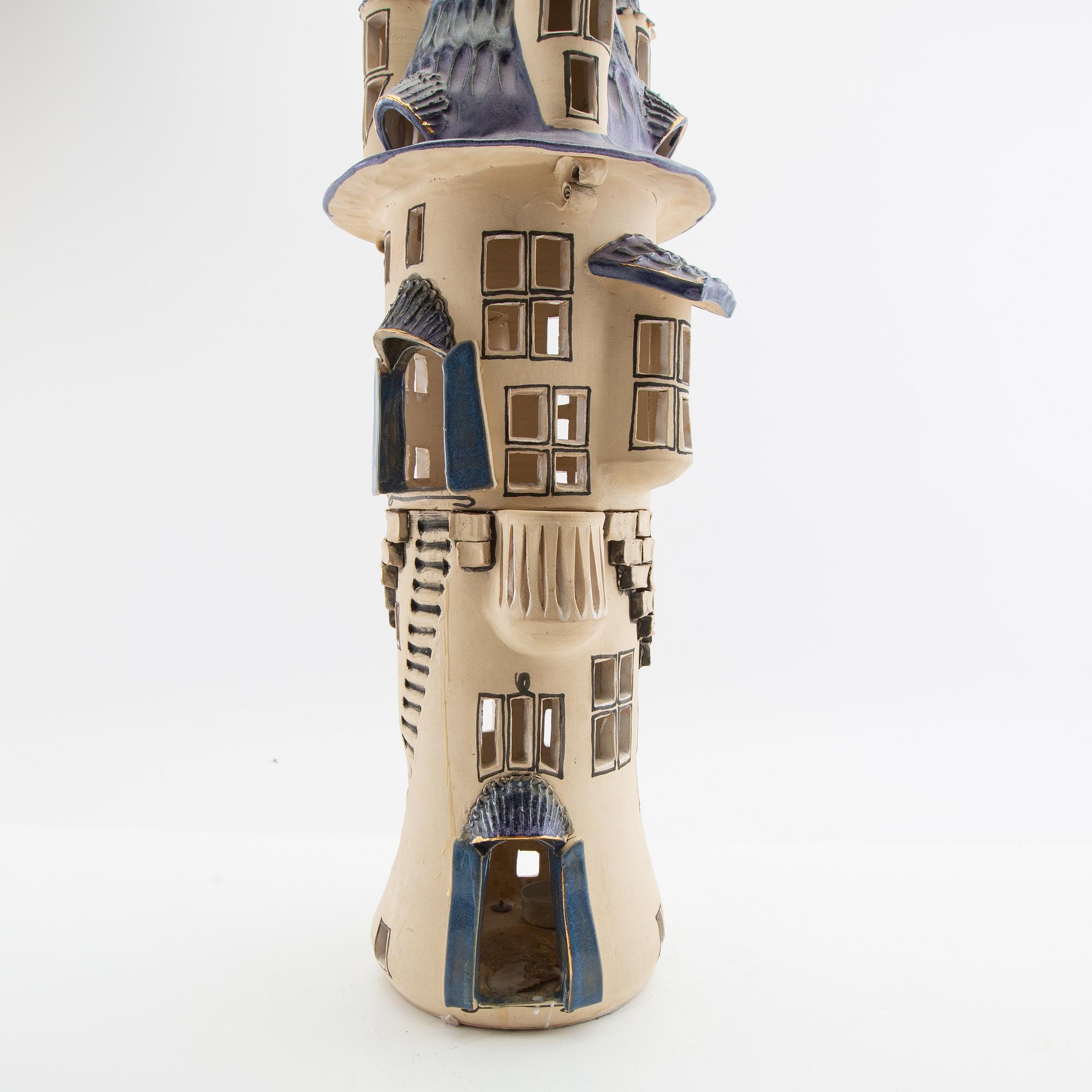 Ninnie Forsgren, "Ljushus".