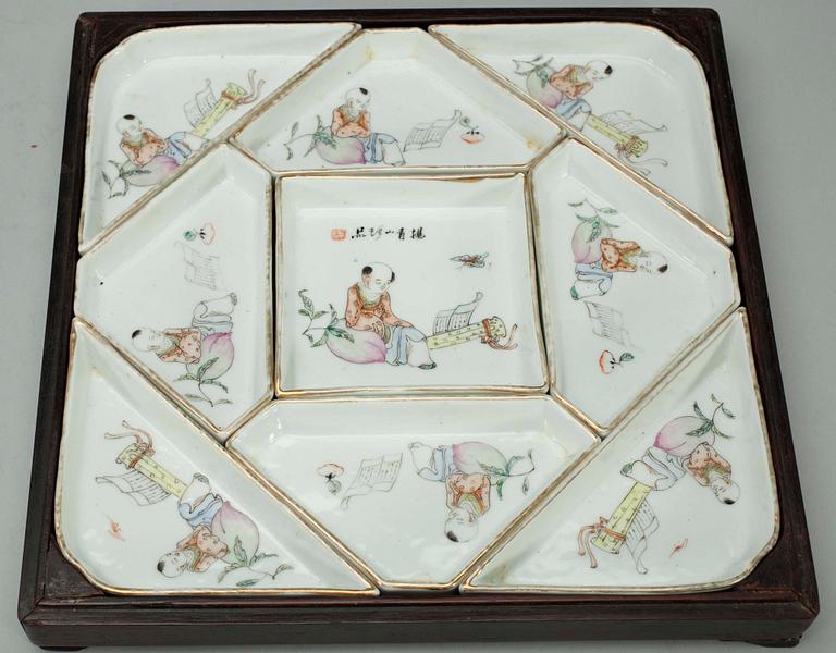 KABARÉ, 9 delar, samt BURK, porslin, Kina, Qingdynastin, 1800-talets slut.