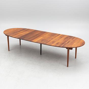 Hans J Wegner, a 'CH 338' dining table, Carl Hansen & Son, Denmark.