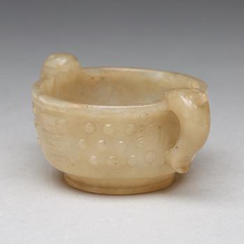 VINKOPP, nefrit. Sen Qingdynasti, omkring 1900.
