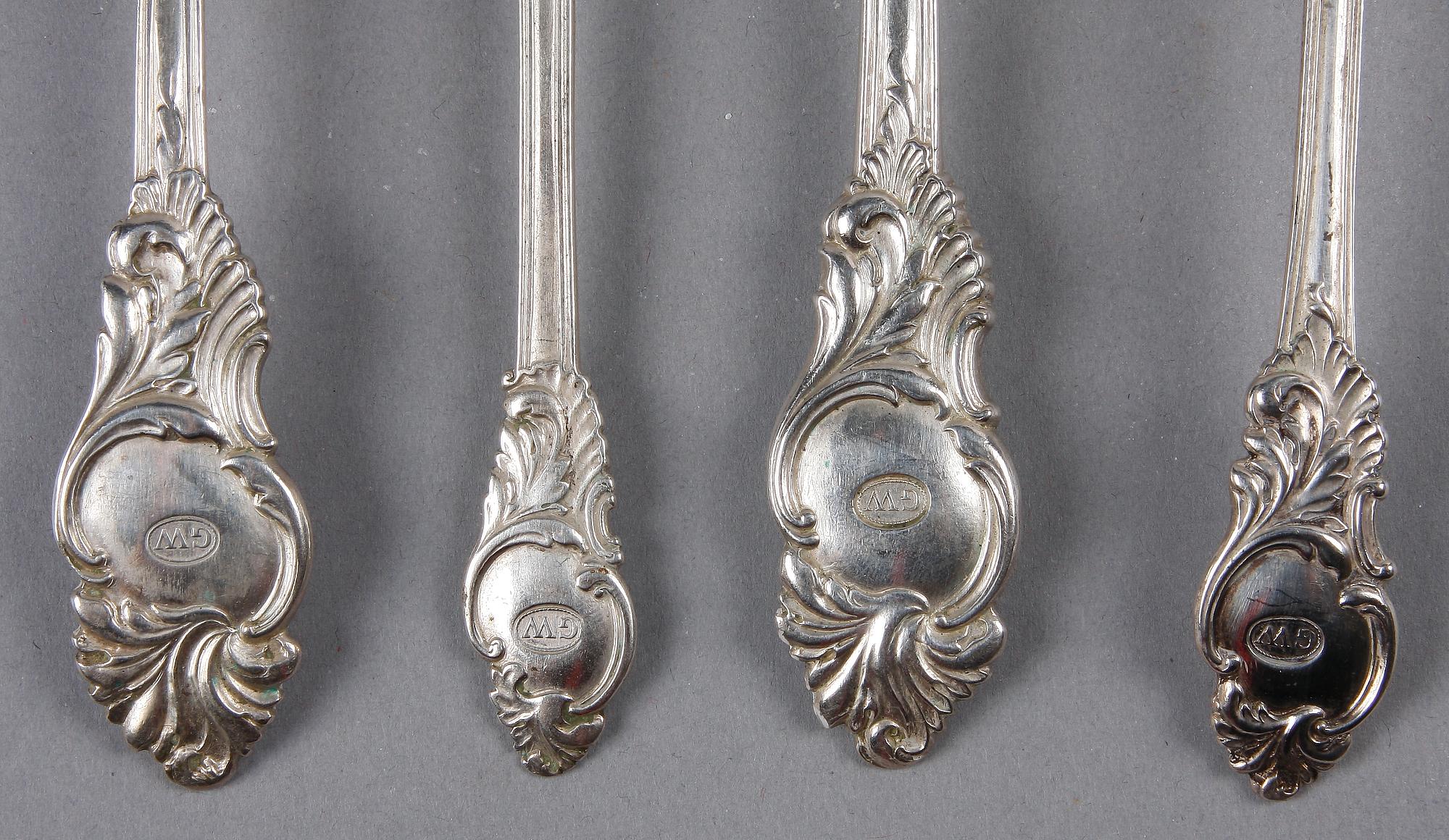 BESTICK, 23 delar, silver, Gustaf Theodor Folcker o Gustaf Möllenborg Stockholm 1847-59. Tot vikt 1425 gram.