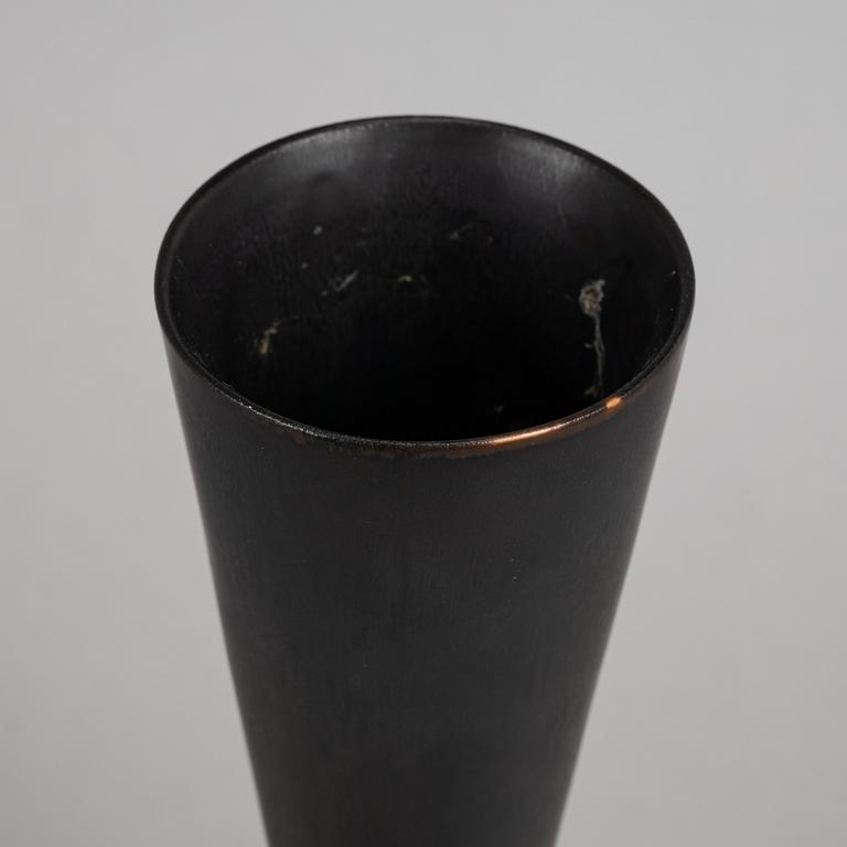 A stoneware vase by Carl-Harry Stålhane, Rörstrand.