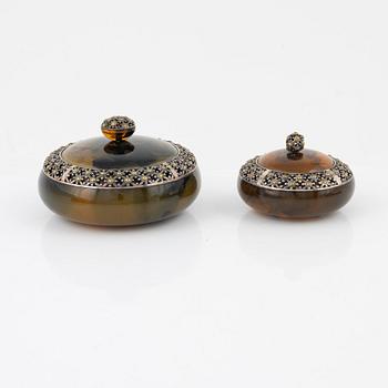 Johan Hardy, a pair of lidded boxes, sterling silver and stone, bali.