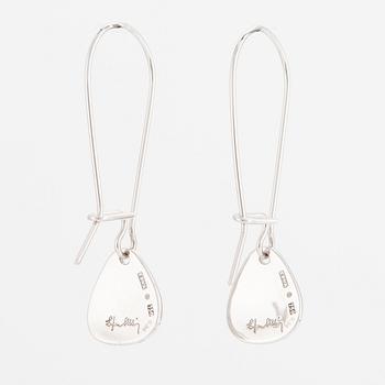 Efva Attling, örhängen, ett par, "Little Rose Petal & Stars Earrings", 18K vitguld med diamanter.
