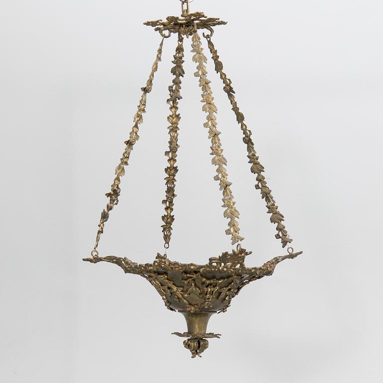 Chandelier Neo-Rococo second half of the 19th century, not complete.